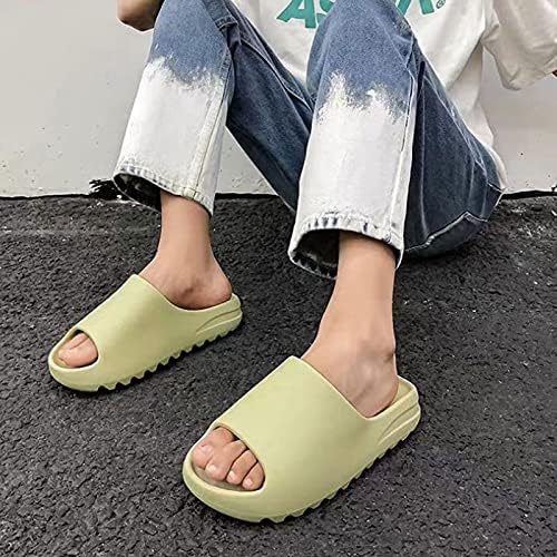 Chaussons à bande unique